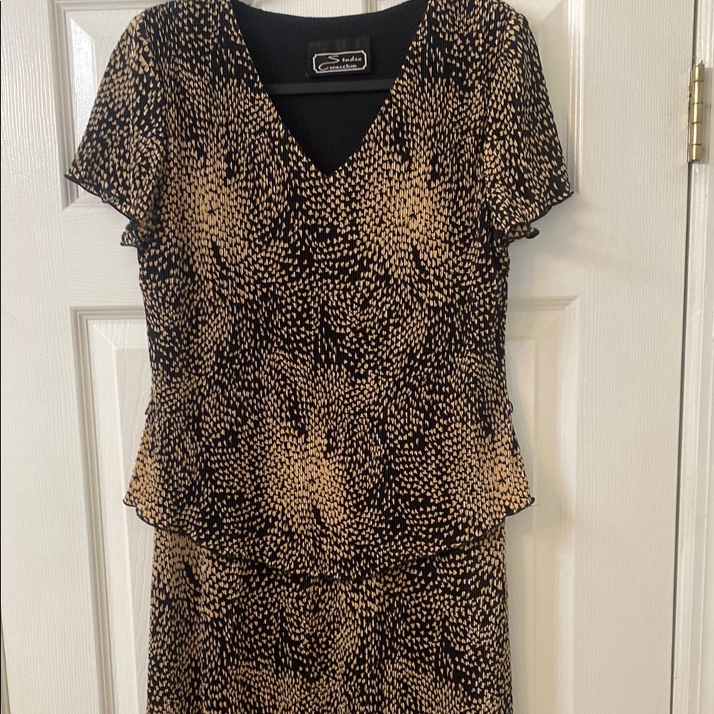 Sandra Darren Black and Tan Women's Skirt